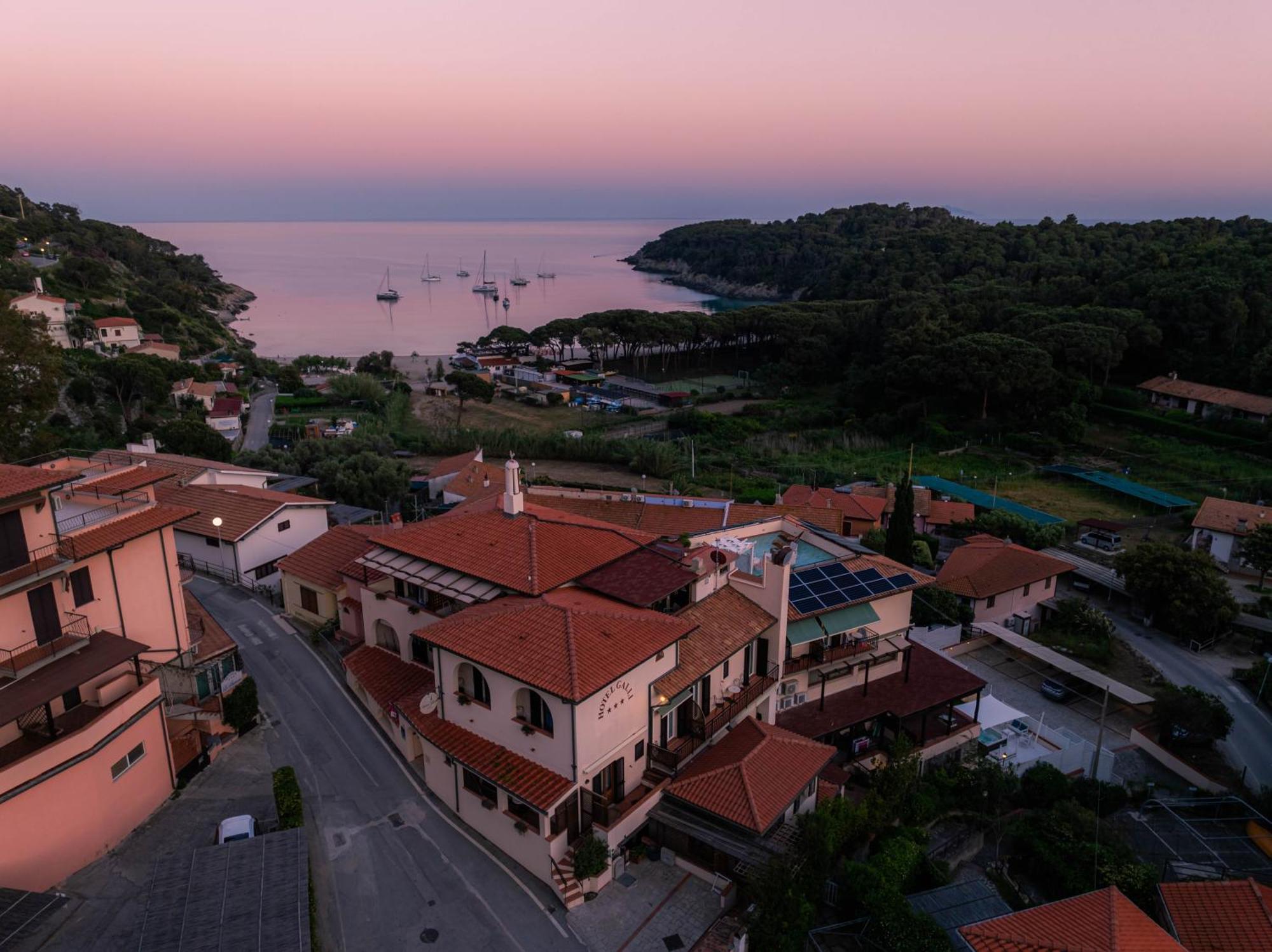 Hotel Galli - Wellness & Spa Fetovaia Eksteriør billede